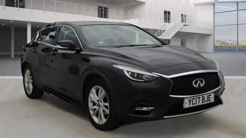Infiniti Q30