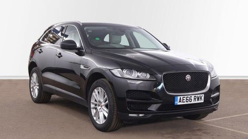 Jaguar F Pace