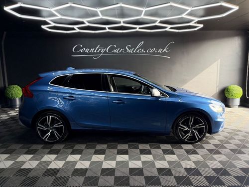 Volvo V40