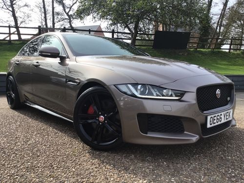 Jaguar XE