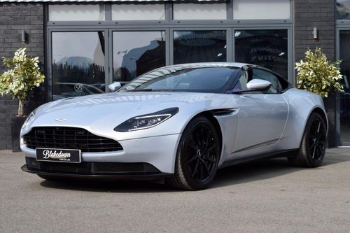 Aston Martin DB11