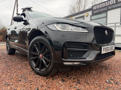 Jaguar F Pace