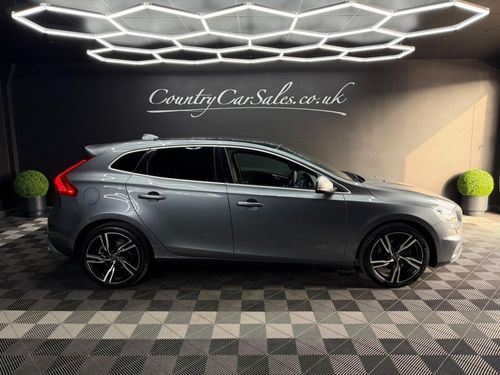Volvo V40