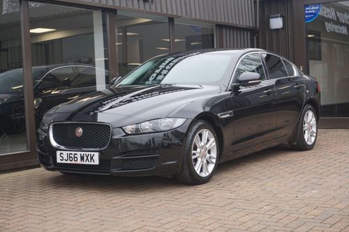 Jaguar XE