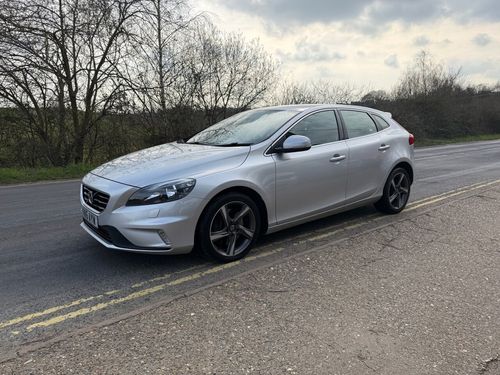 Volvo V40