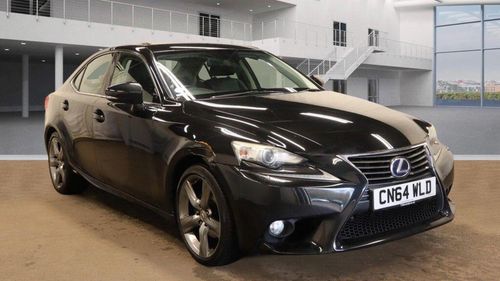 Lexus IS