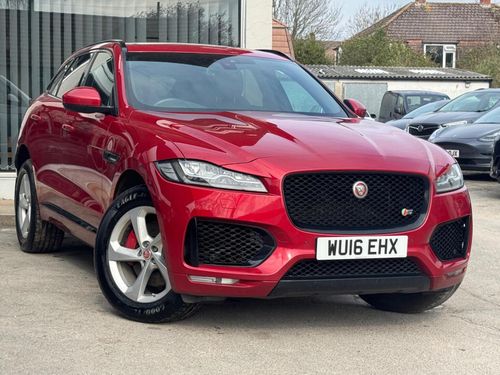 Jaguar F Pace