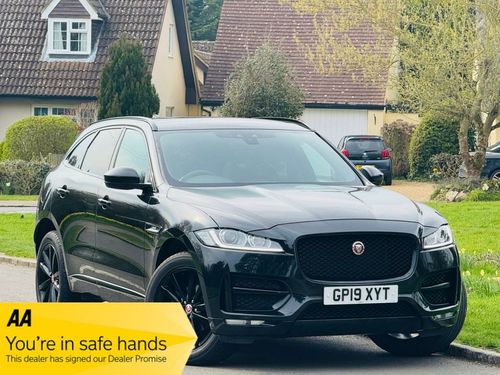 Jaguar F Pace