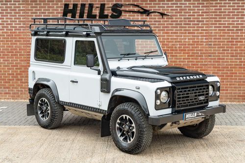 Land Rover Defender 90