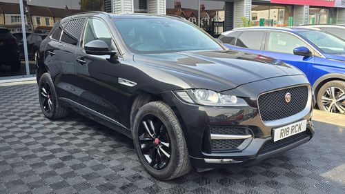 Jaguar F Pace