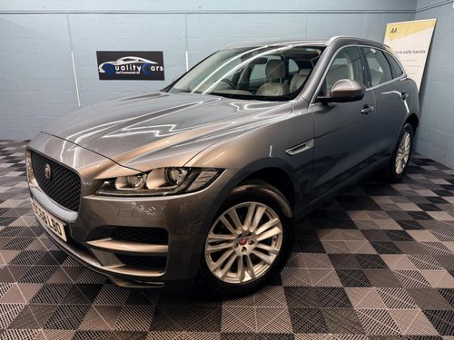 Jaguar F Pace