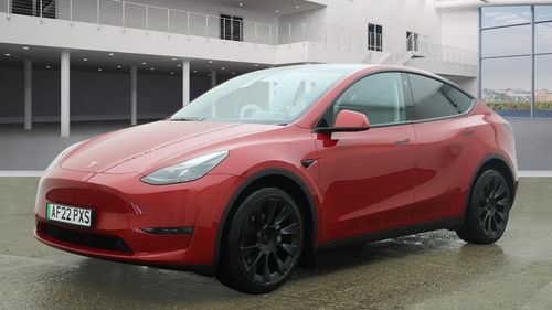 Tesla MODEL  Y