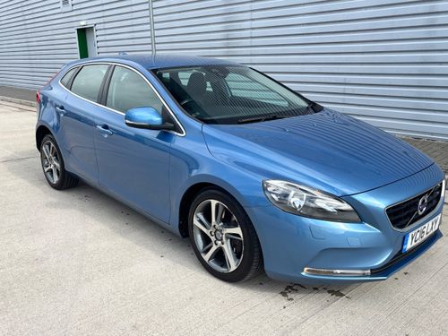 Volvo V40