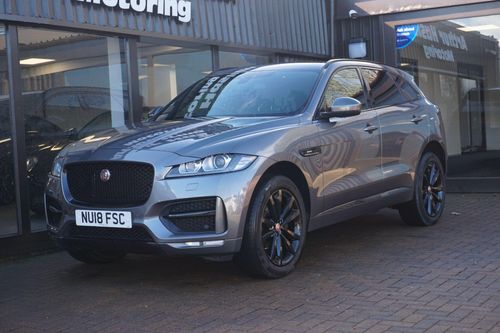 Jaguar F Pace