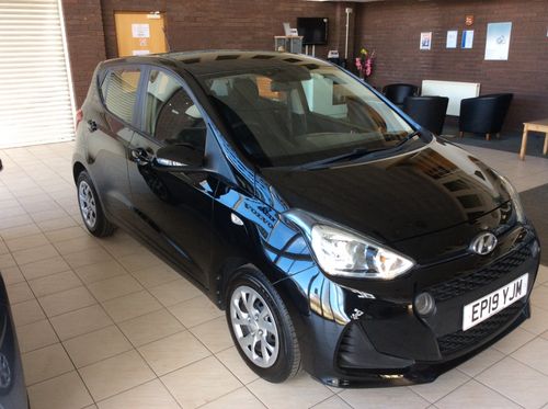 Hyundai i10