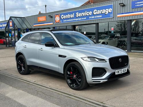 Jaguar F Pace