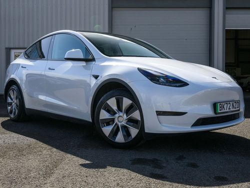 Tesla MODEL  Y