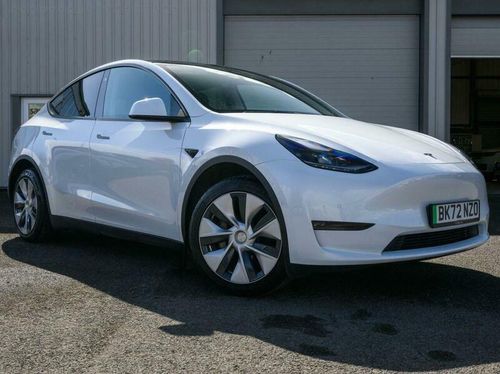 Tesla MODEL  Y