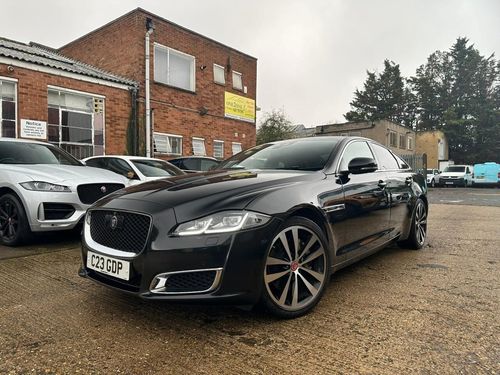 Jaguar XJ