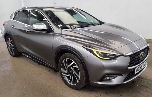 Infiniti Q30