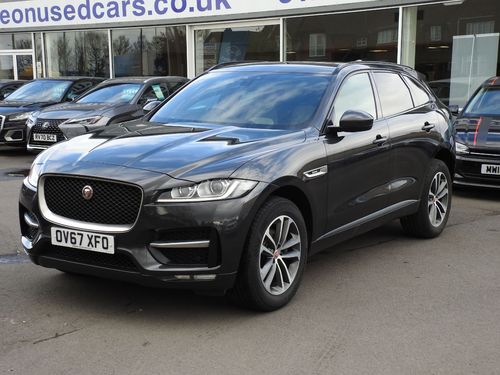 Jaguar F Pace