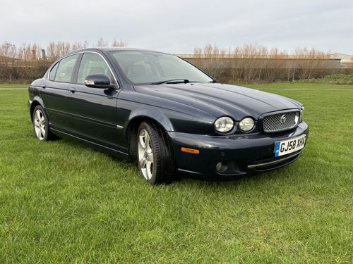 Jaguar X-TYPE