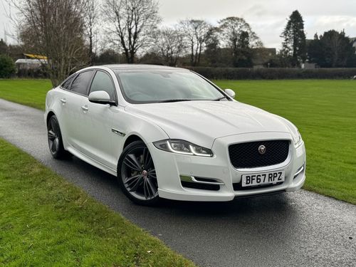 Jaguar XJ