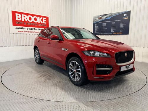 Jaguar F Pace
