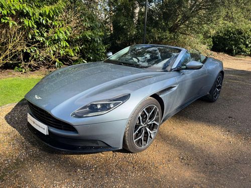 Aston Martin DB11