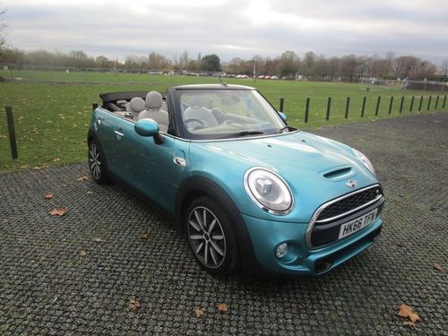 MINI Convertible