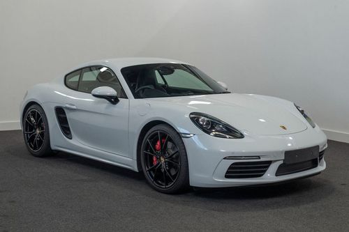 Porsche 718 Cayman