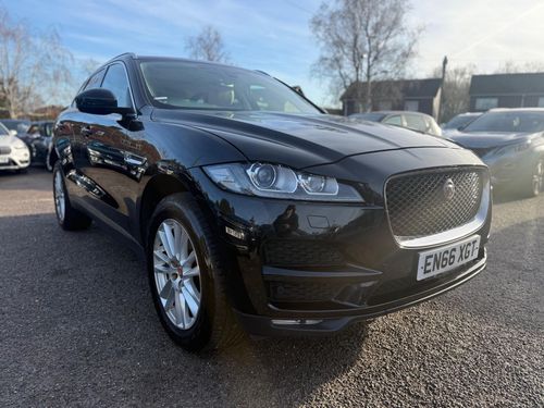 Jaguar F Pace