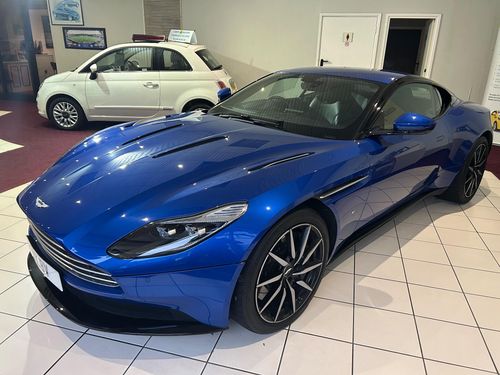Aston Martin DB11