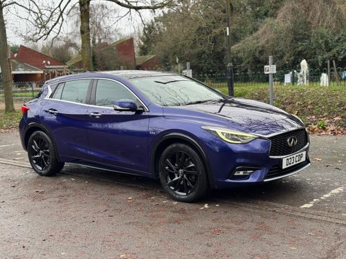 Infiniti Q30