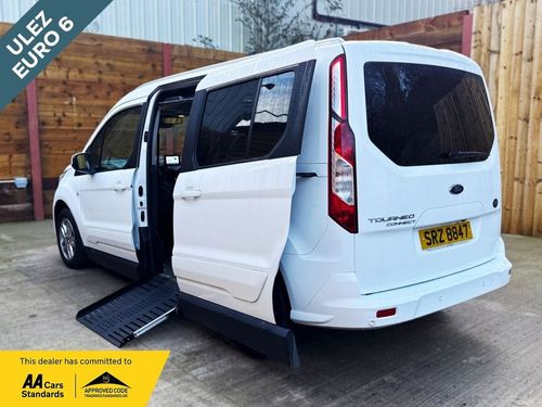 Ford Tourneo