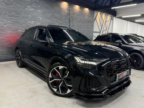 Audi RSQ8