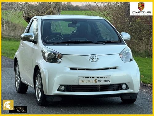 Toyota iQ