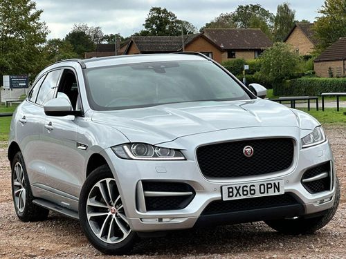 Jaguar F Pace