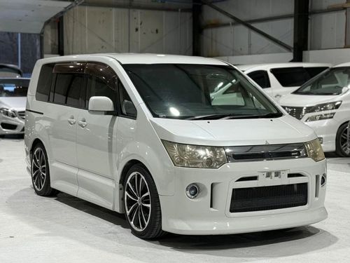 Mitsubishi Delica