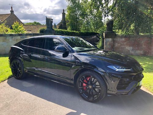 Lamborghini URUS