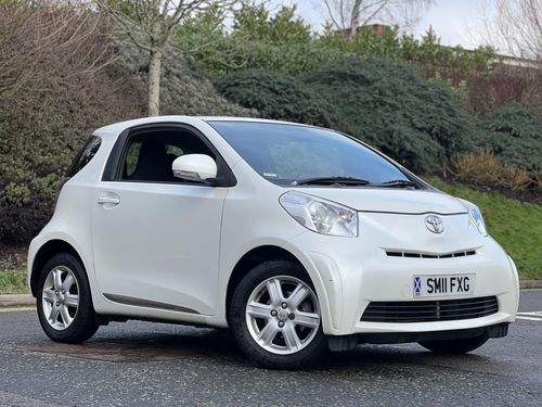 Toyota iQ
