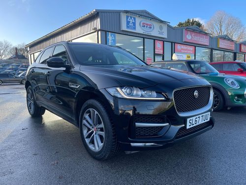 Jaguar F Pace