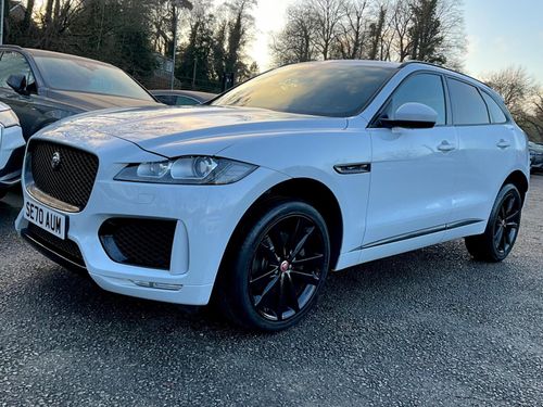 Jaguar F Pace