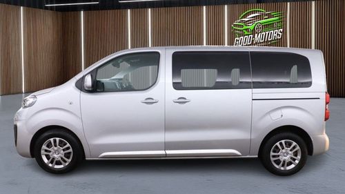 Peugeot Traveller