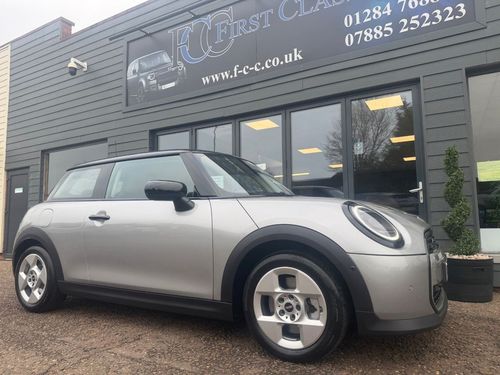 MINI Hatch Cooper