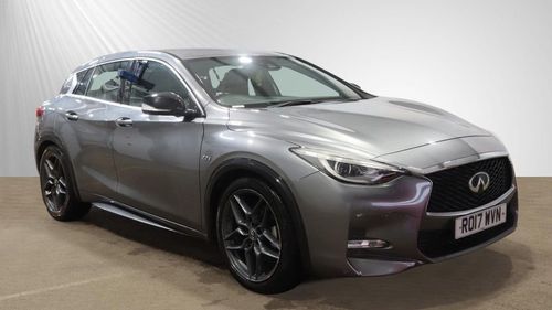 Infiniti Q30