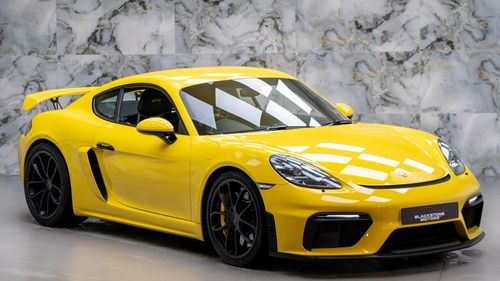 Porsche 718 Cayman
