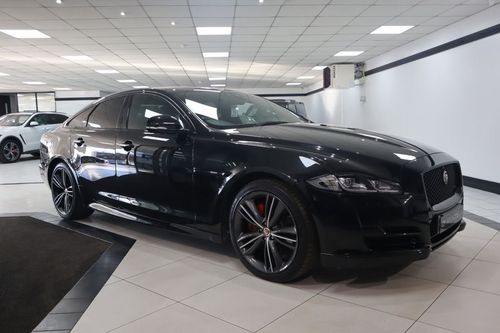 Jaguar XJ