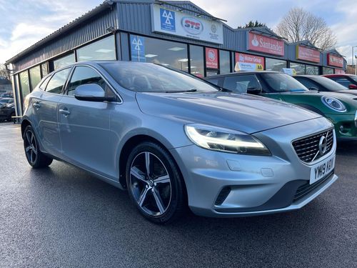 Volvo V40
