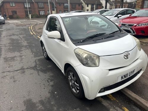 Toyota iQ
